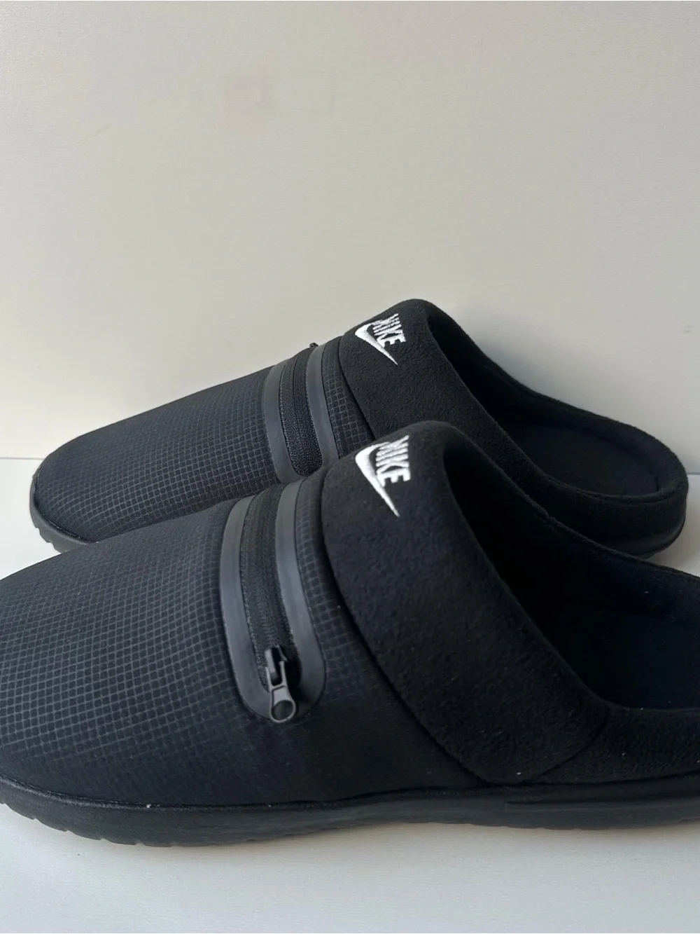 Nike Burrow SE Men's Size 11 Black Pocket Mule Slippers Shoes DJ3130